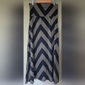 Inc International | Chevron Patterned Black and Beige Maxi Dress, Size L